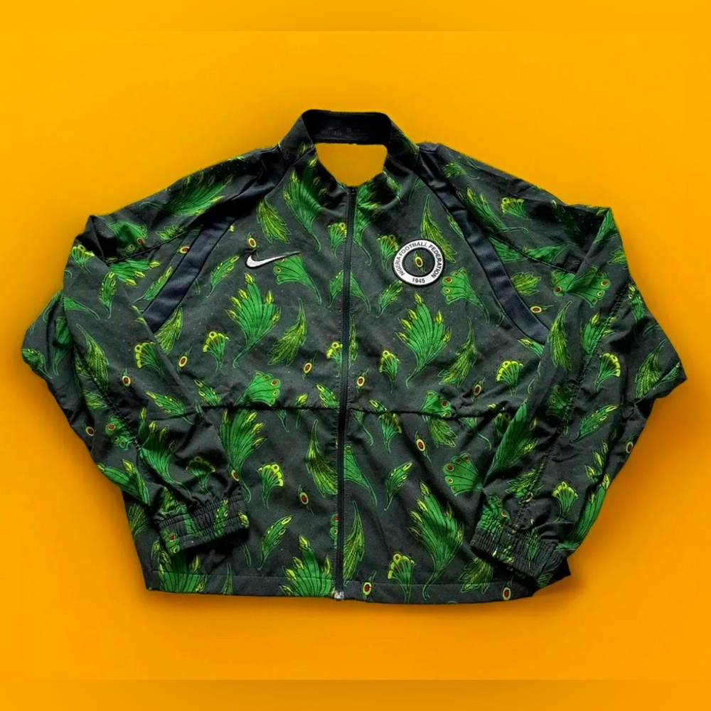 Nike Women’s Nigeria Cropped Football Soccer Feather Print Jacket Size M